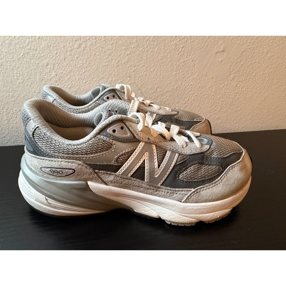 New Balance 990v6 Kids Grey Suede Mesh Sneakers GC990GL6 Size 4Y Women's 5.5
